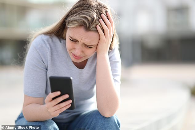 By far the most popular method, 'soften the blow' was used by the overwhelming majority of participants, while the least common methods involved avoidance