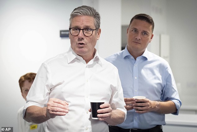 Sir Keir Starmer and Health Secretary Wes Streeting visit University College London Hospital