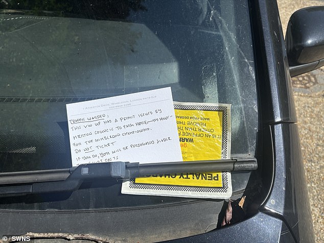 Some residents have been warring with traffic wardens, who have hit their customer with a ticket