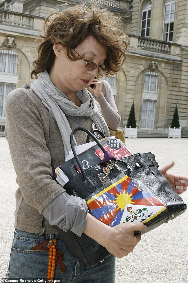 The bag was first conceived by a chance encounter between Jean-Louis Dumas, the one-time president of Hermes and the Jane Birkin, when the contents of her straw bag spewed out on the plane they were both taking