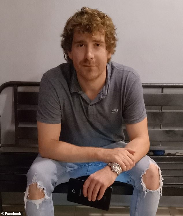 Plumber Sean O'Meara, who was shot and seriously injured by armed police outside a rural pub in Kent, is understood to now be in an induced coma