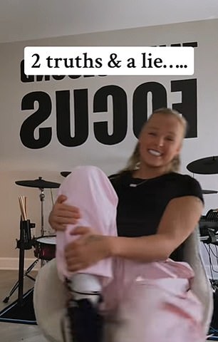 Social media users jumped to the comments to choose which option was the lie, while others applauded Siwa for nonchalantly poking fun at the pregnancy speculation - although she did directly address the rumors