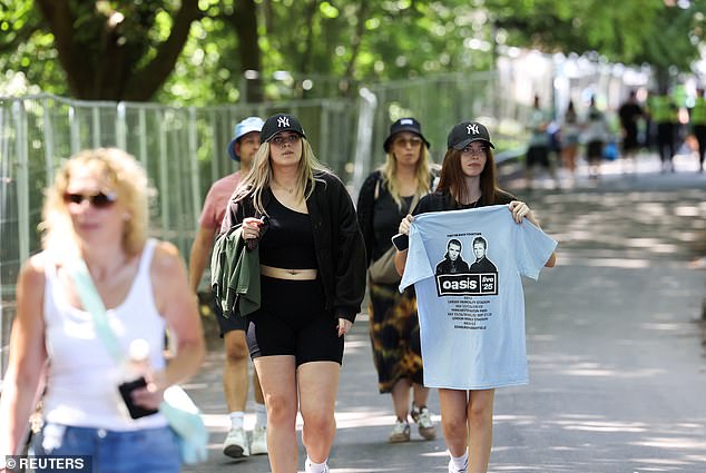 And to their delight, they did open early - with fans able to get into the park to get a good spot for the show