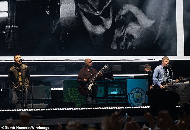 All does not appear to be lost however, as Liam has shown his dedication by vowing to stay sober for the duration of the tour while 'military style' contingency plans have been laid to keep the duo separated while off-stage