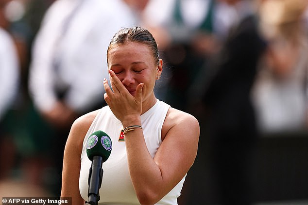 Anisimova was overcome by emotion after being defeated in her first Grand Slam final