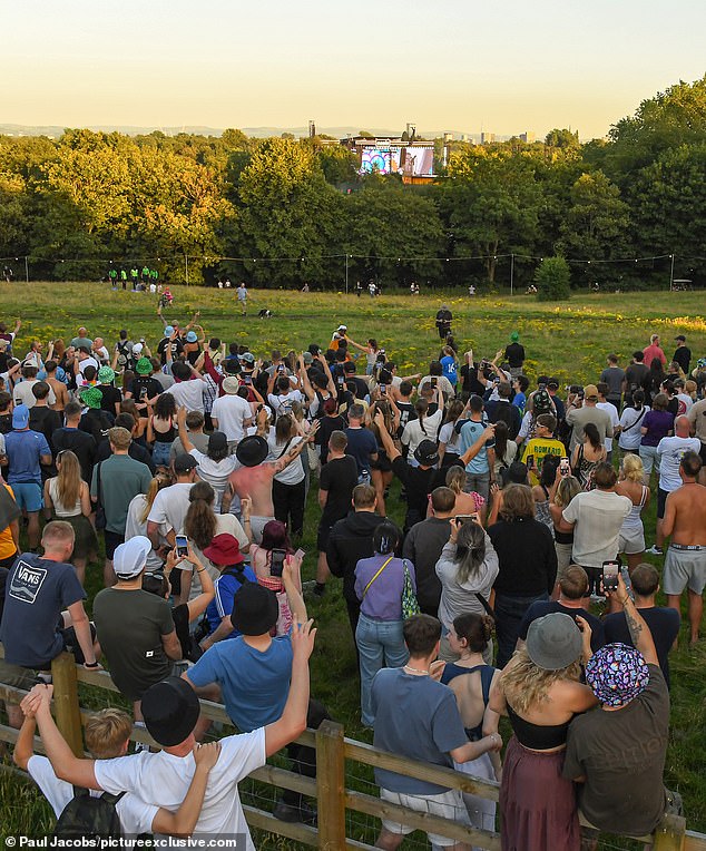 The screens which allowed hundreds in and out of the park huge screens measured 84 meters by 12 meters