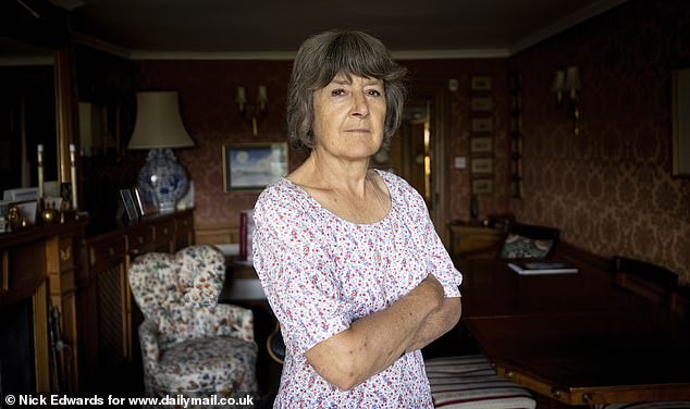 After years of grappling with how her former husband's bombshell revelation affected her, Una (pictured) has now created the TransWidows group - for women whose husband's have changed gender