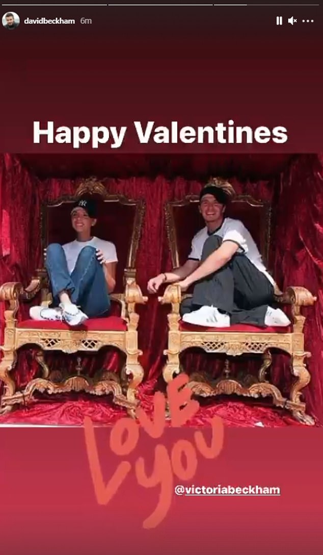The red throne chairs at David and Victoria Beckham's wedding which were reminiscent of the ones on the royal barge during the Diamond Jubilee celebrations