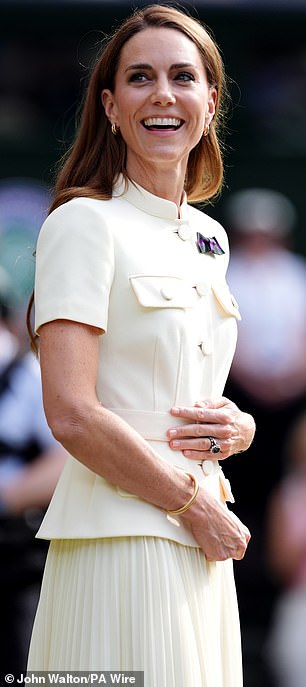 The royal engaged with the crowd as she took to the court for the trophy presentation