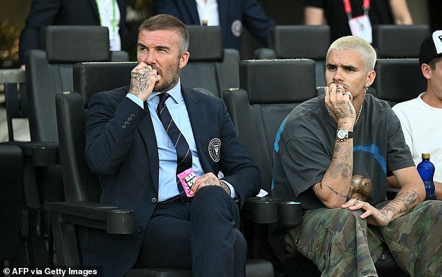 The pair looked tense through out the match