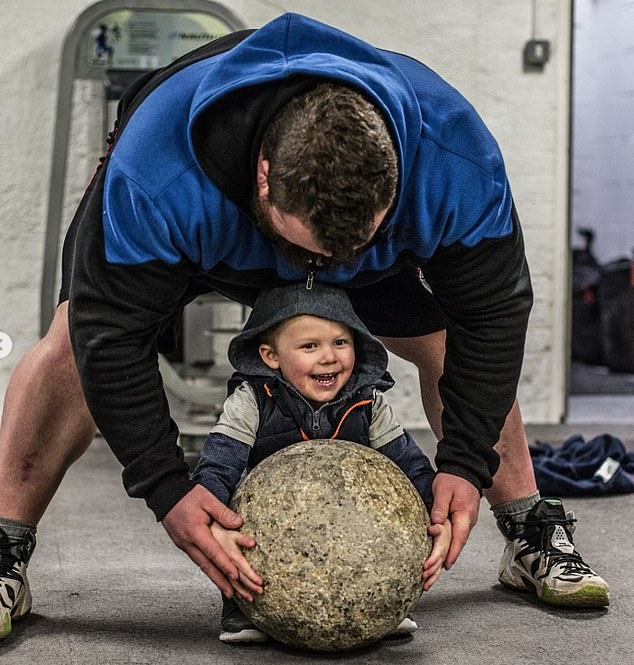 Max used to follow his father Eddie around while he was still competing around the world