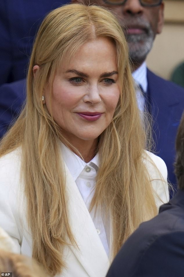 The Oscar winner displayed her ageless good looks and taut complexion as she kept her eyes on the court