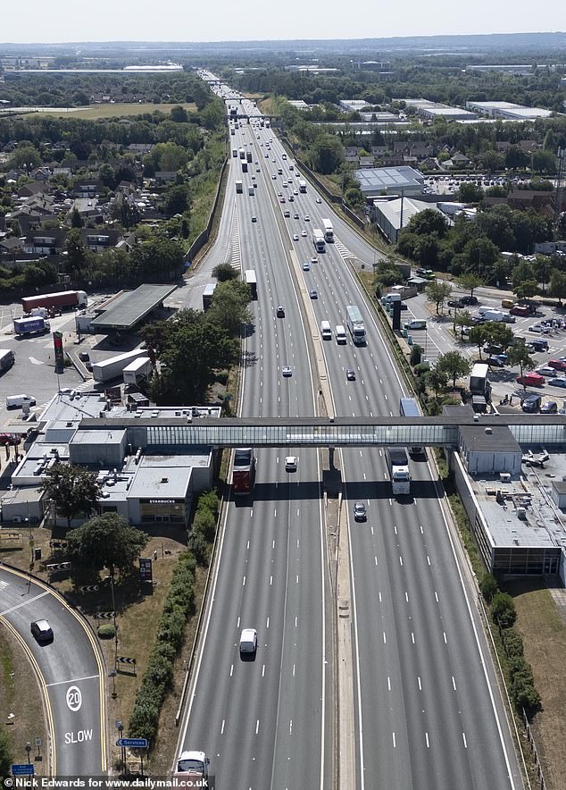 While in the new Transport Focus survey it was revealed that most of the more than 9,000 road users surveyed 'recognise' the need for the emergency areas along the smart motorway, they also reported feeling 'the impact of roadworks'