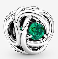 The bracelet featured an eternity charm with a 'royal green' gem which is Charlotte's May birthstone