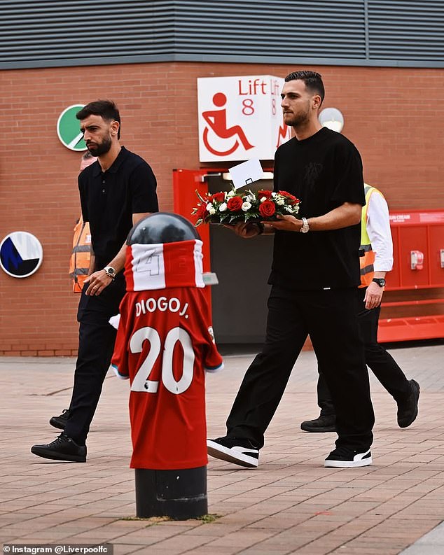 Fernandes and Dalot lifted the Nations League trophy alongside Jota last month with Portugal