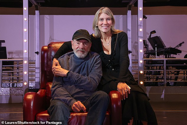 The incredible moment happened as the Grammy Award-winning legend attended the musical, A Beautiful Noise: The Neil Diamond Musical