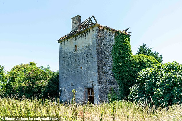 Today, the property is deserted, overgrown and occupied by pigeons, in the tiny hamlet of Le Village du Dropt, surrounded by maize fields and vineyards in the lush valley of the Garonne river