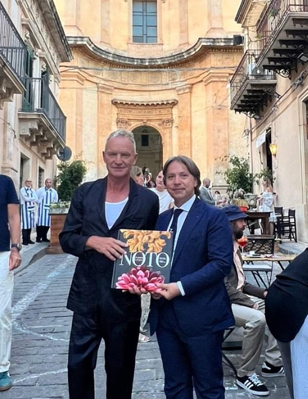 Noto Mayor Corrado Figura blessed the festivities, meeting Sting on his arrival in the historic centr