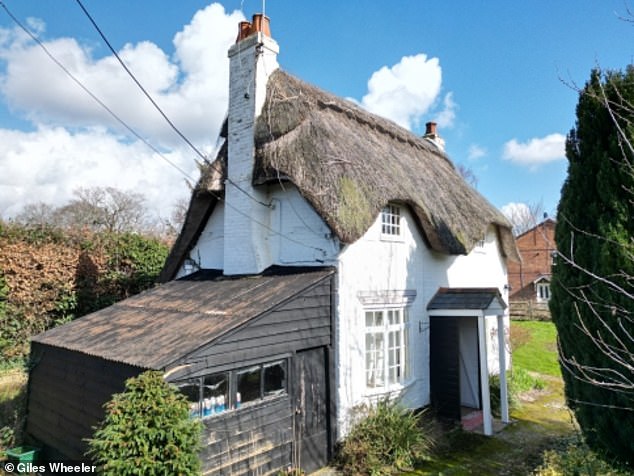 The property was listed with a guide price of £400,000 and showed a well-kept property with a developed garden