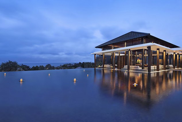 A deluxe room costs $260–$400 (£193-298) per night, depending on inclusions, while the suite option would set back guests $650–$800 (£485-596) per night