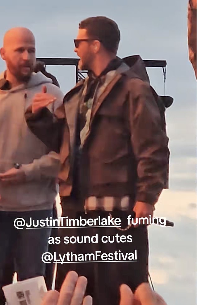 When a second crew member approaches, Timberlake snaps¿launching into a furious tirade that lasts several seconds