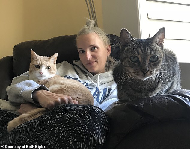 Arnie sadly passed away soon after, and she decided it was time to leave her Hollywood job behind and start a new endeavor: pet grief counseling