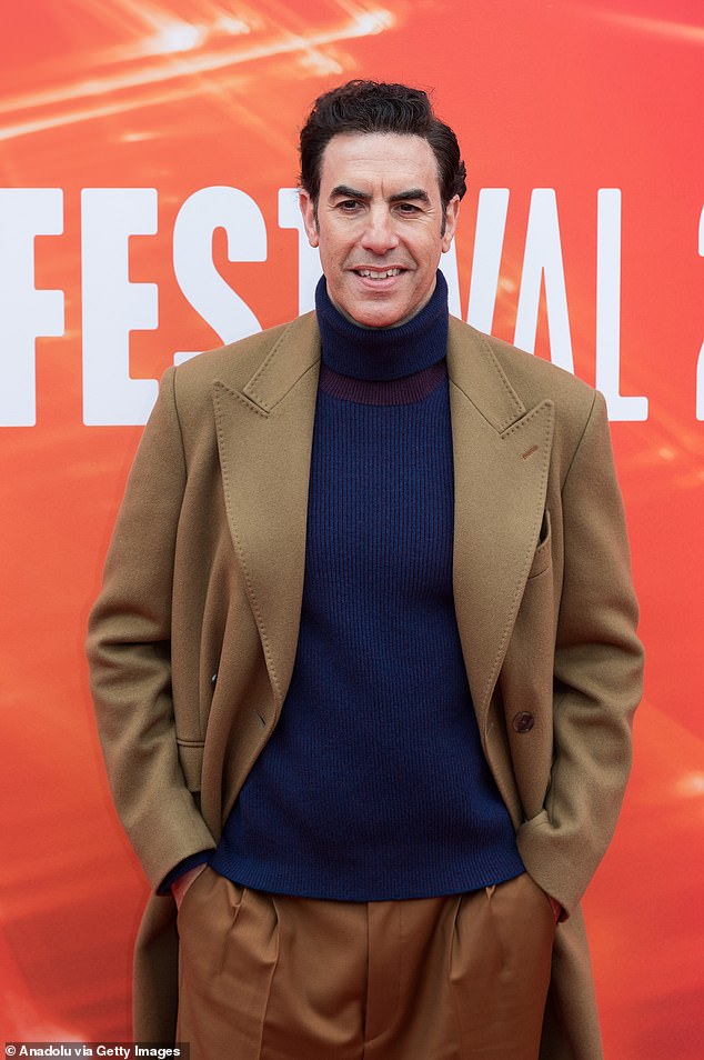 The fiery remark appeared to take a thinly veiled swipe at Cohen, 53, whom Isla split from last year after 14 years of marriage