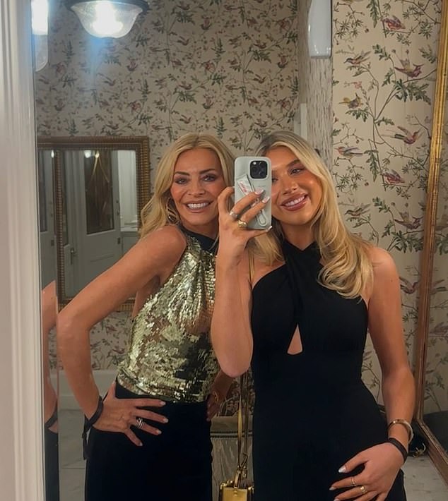 Strictly Come Dancing presenter Tess, 56, with her lookalike older daughter Phoebe