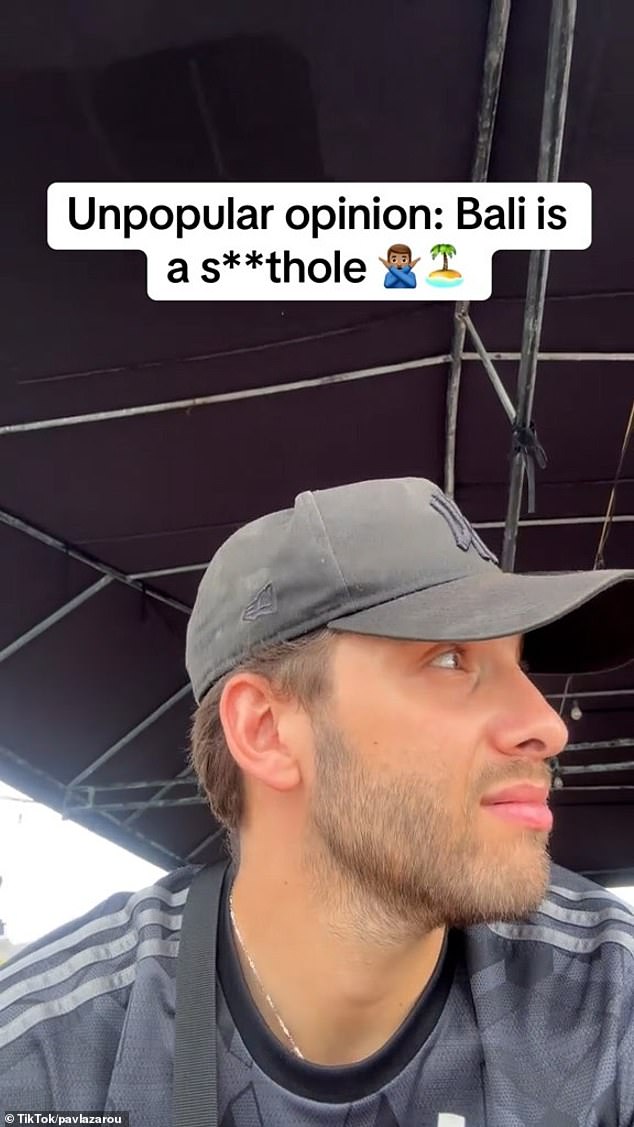 Also in agreement was @pavlazarou, who claimed he felt too scared to eat and complained about the smell after being 'gaslighted' by Instagram