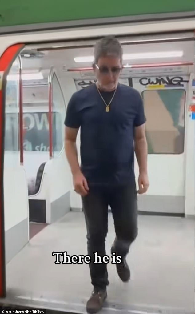 In a TikTok video posted on Tuesday, Noel could be seen leaving a nearly empty tube with no one rushing over to him, despite his A-list status