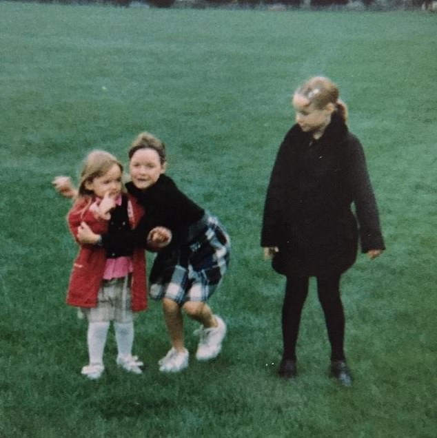 As their mother’s health deteriorated, Mel found herself shouldering the majority of the household chores