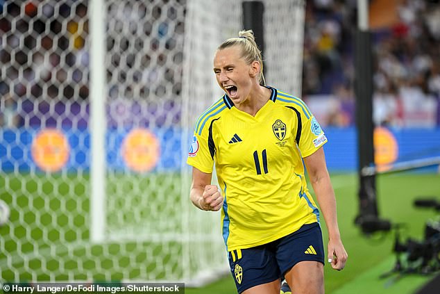 Sweden doubled their lead in the 25th minute thanks to Stina Blackstenius clinical strike