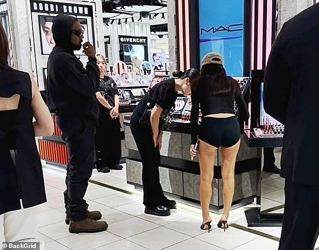 The couple were spotted shopping at a high-end outdoor mall