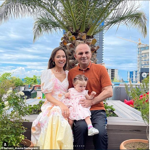 The couple hit headlines in 2021 when Kristina revealed they spent £138,000 (¿168,000) on surrogates between March 2020 and July 2021 - with 20 of their babies being born within one year.