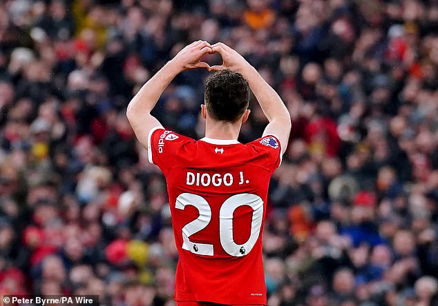 The club announced last week that the forward's No 20 will be retired from all their teams