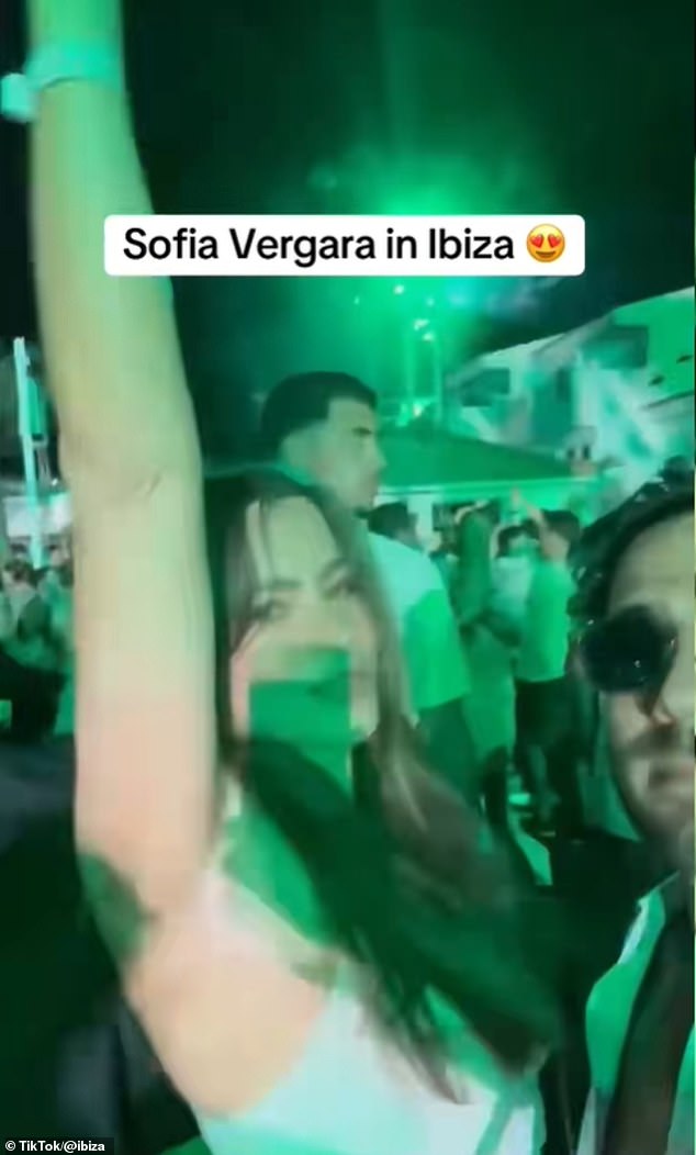 Her sultry dance moves shocked the crowd