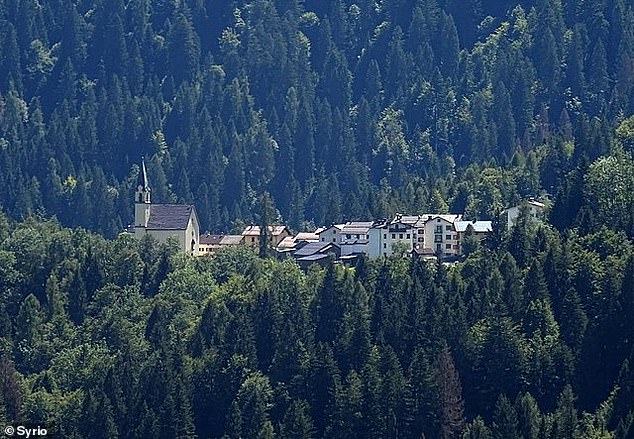 Sagron Mis is renowned for its stunning natural beauty and boasts numerous hiking trails and observation points