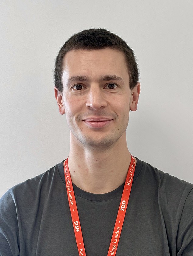 Dr Mark Russell is a clinical lecturer in rheumatology at King¿s College London