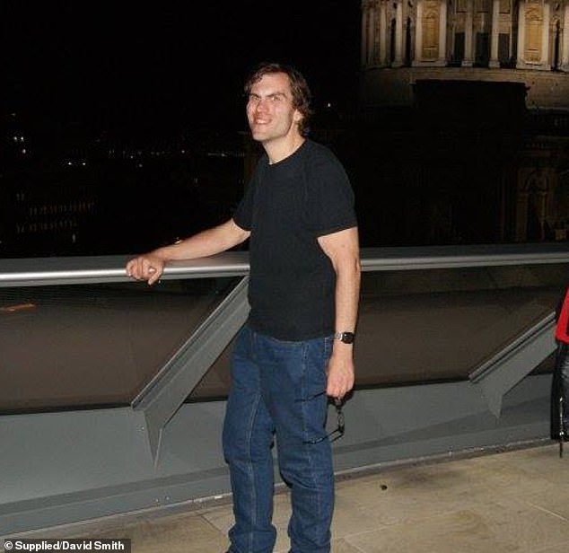 He started a new diet and tracking his food in December 2012, admittedly sceptically, however a month later he was shocked to discover he had lost 10 pounds