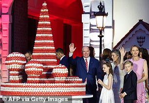 The Prince and Princess celebrated with a colossal cake