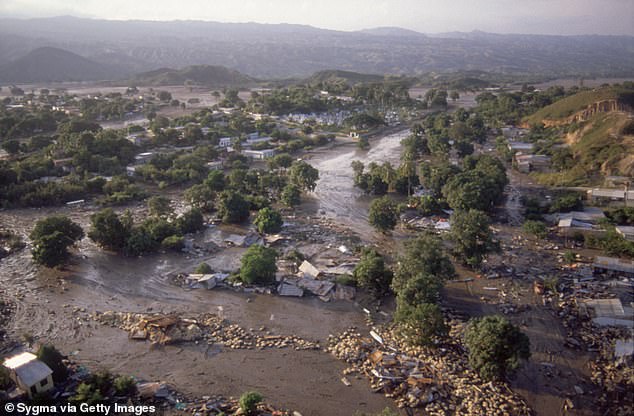 When the Nevado del Ruiz erupted, it melted part of its snowcap, creating a 150-ft-high wall of mud that swept down the Lagunilla River