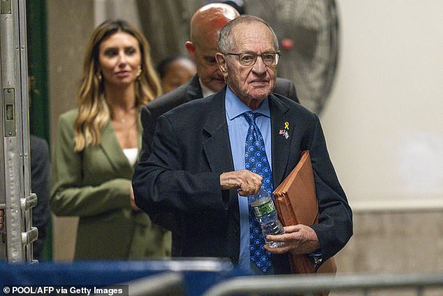 Alan Dershowitz denied that Epstein kept a client list, but believes Maxwell should be forced to testify to clear up the matter once and for all