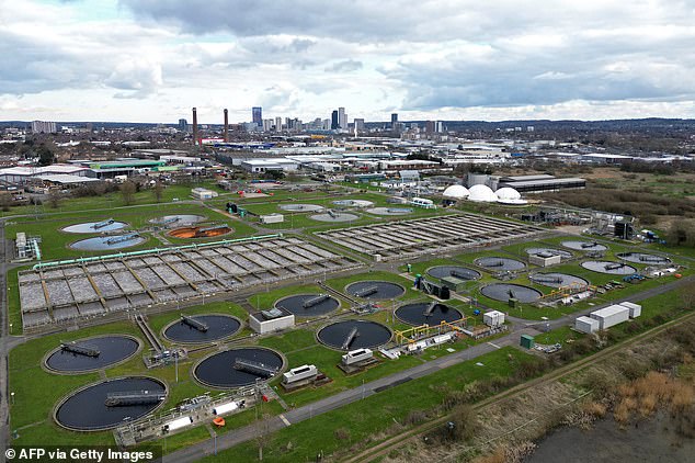 Thames Water's Beddington Sewage Treatment Works near Croydon in South London (file)