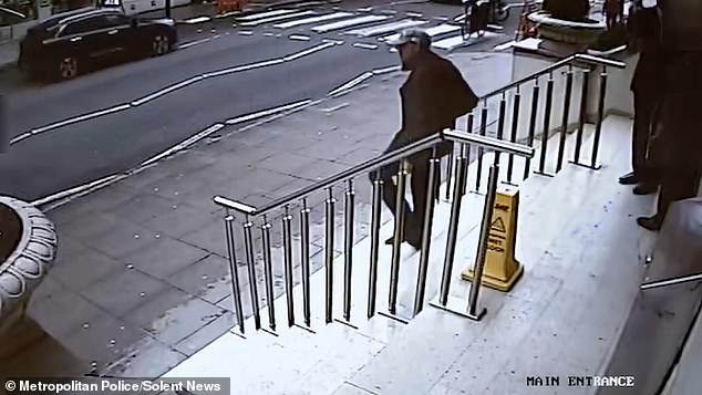 He then left carrying a brown paper bag, which he later handed over to one of the 'agents'