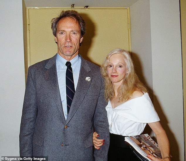According to the book Clint: The Man and The Movies, Eastwood¿s friends were 'aware that he considered marriage to be a form of confinement, and he gave himself free rein when it came to other women' (seen iwth Sondra Locke in 1988)