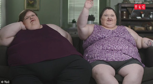 Tammy (L) is seen with sister Amy (R) pre-surgery on the TLC show