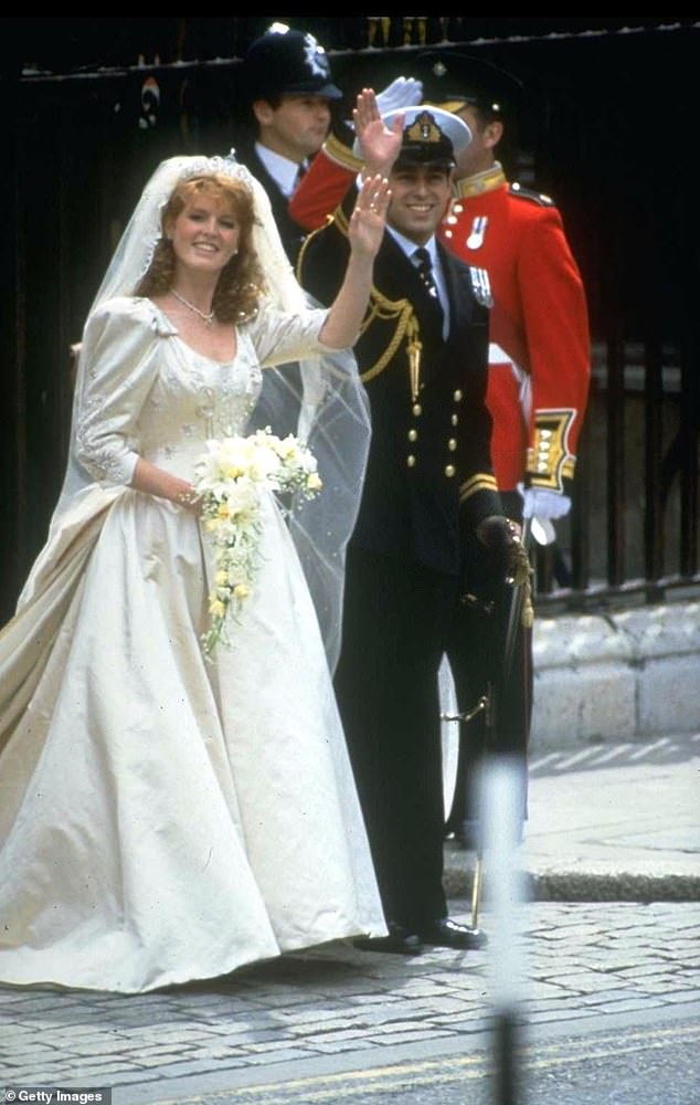After a traditional wedding breakfast for 120 guests at Buckingham Palace, the married couple and some 300 guests moved to a party at Claridge's hotel