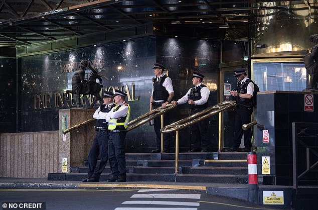 The demonstration took place on Tuesday evening outside the Britannia Hotel, in Canary Wharf, which Tower Hamlets Council has confirmed the government intends to use for asylum seekers