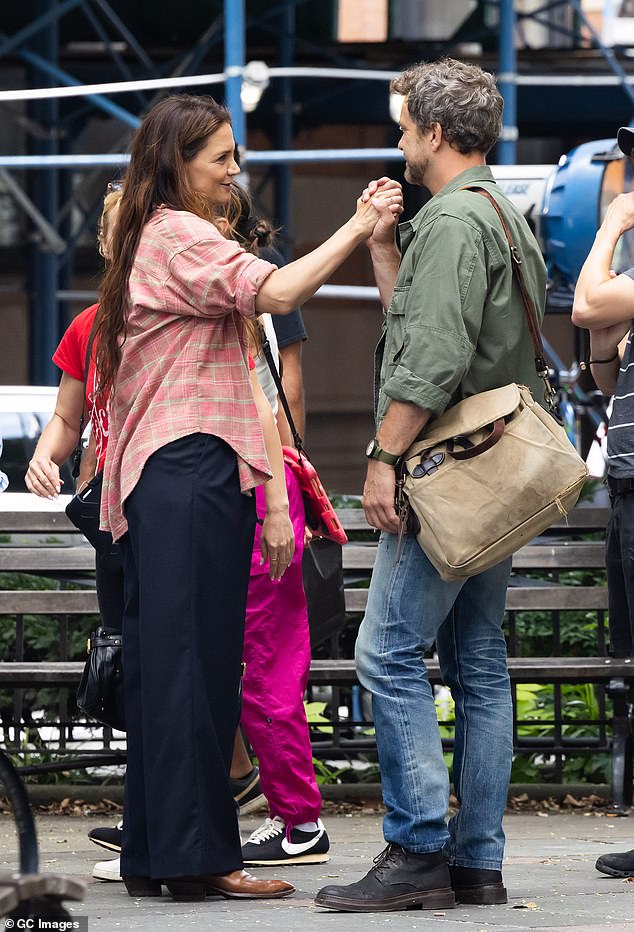 And in a moment which will no doubt warm the hearts of Dawson's Creek lovers, Katie and Joshua were pictured holding hands while gazing at each other affectionately