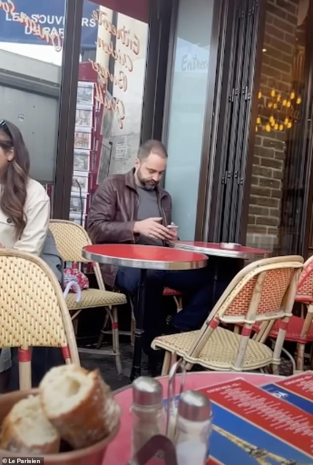 The clearly 'French' customer was served a can of Coke for for ¿6.50 (£5.63) and offered a carafe of water along with his dish
